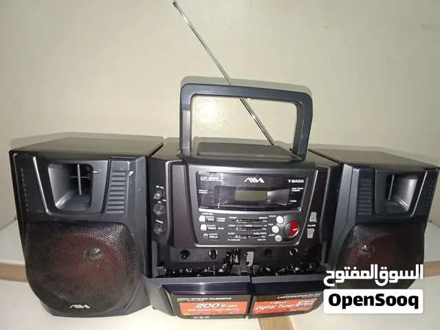 مسجل راديو وكاسيت أيوا يعمل كل شيء