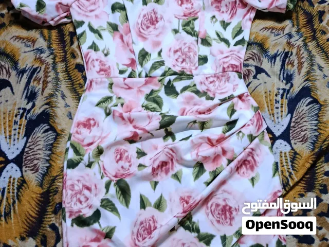 Take all for 250 dhs (Debenhams Quiz Dorothy Perkins dress)