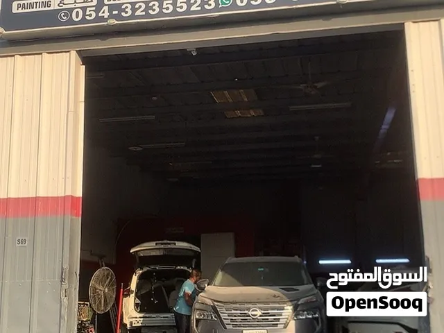 نقدم لكم كراجنا في شارقة صناعية 4  جميع الخدمات السيارات من مكانيك وكهربا وصبغ وسمكرة وبخبرة عالية