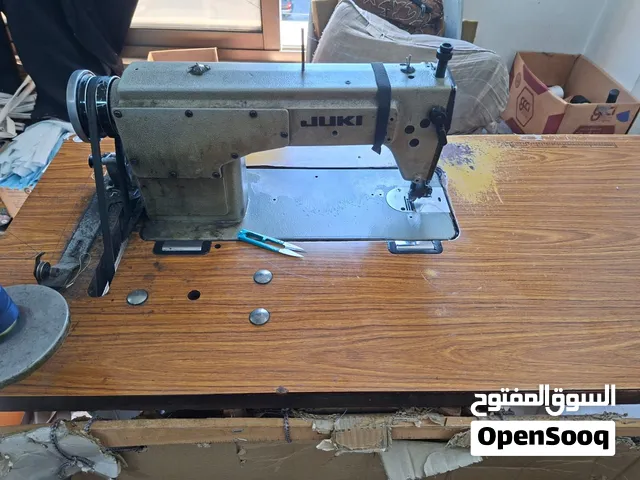 ماكينة خياطة عدد 2  جوكي صناعية (JUKI) بحالة ممتازة للبيع