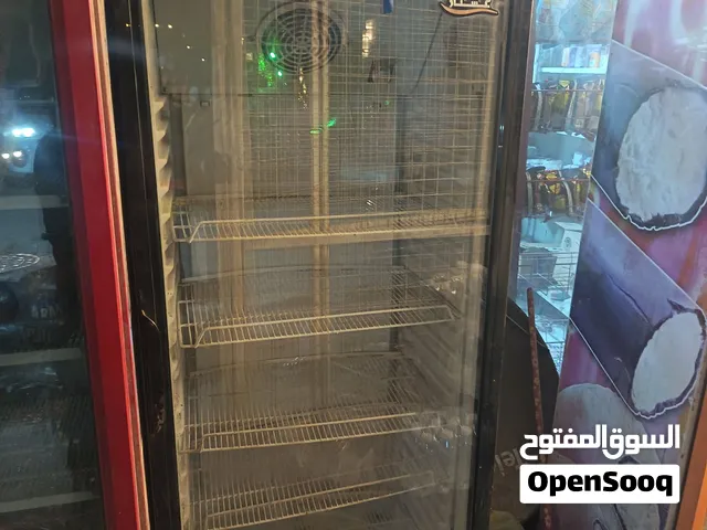 براد عرض (ثلاجة عمودية) بحالة ممتازة