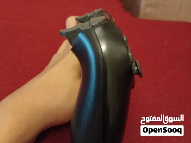 2 PS4 controller