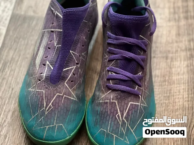 سبيدرو حذاء كورة كرة قدم للبيع