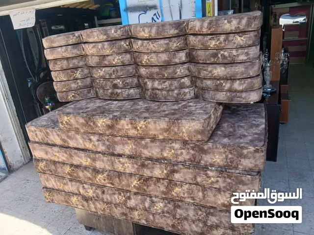 طقم فرشات واسع استخدام بسيط جدا ضغط 14    يوجد توصيل لجرش