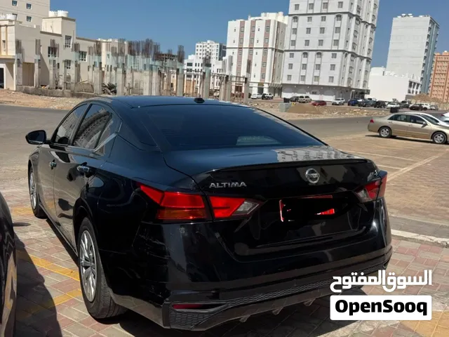 Used 2020 Nissan Altima SL Sport Sedan with American Specs, Black, Automatic, Gasoline