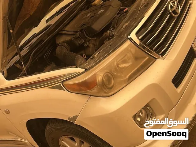 تيوتا لاندكروز  2010