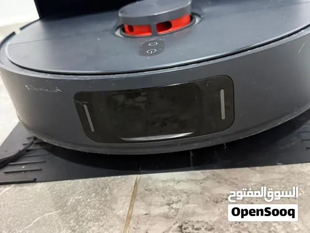 مكنسة روبوت للبيع Xiaomi مستعملة شهرين البيع بسبب السفر