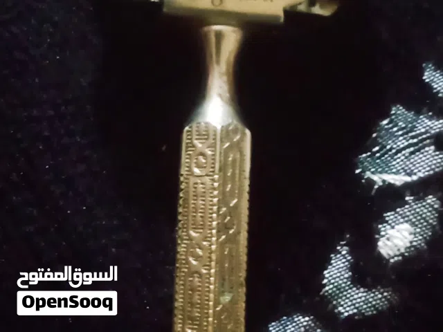 لهوات التحف والفخامة اقدم مكنة حلاقه دقن معدن صناعه انجليزي تحفه اثريه مش موجوده