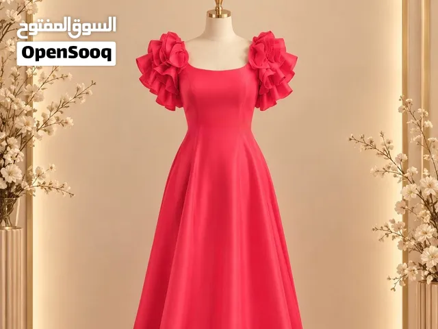 بيع فساتين لبسه وحده وجديده