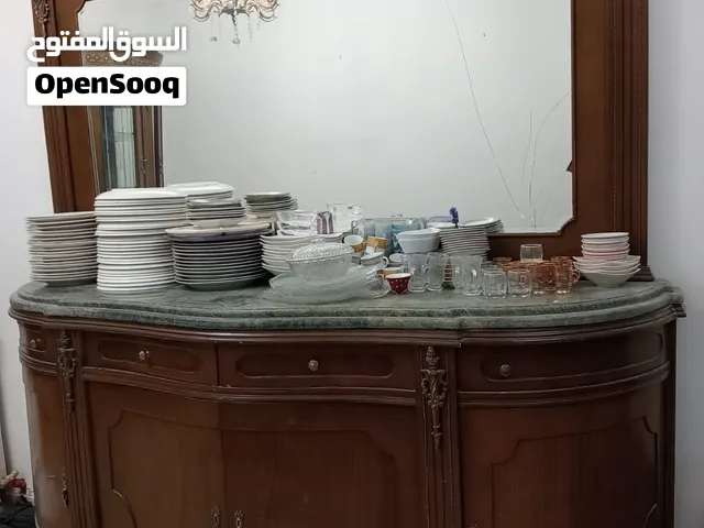 دريسور / بوفيه كلاسيك ضخم - خشب زان وجه رخام طبيعي مع مرآة كبيرة