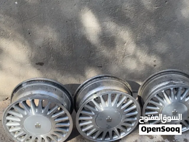 ويلات 3 مال محور للبيع