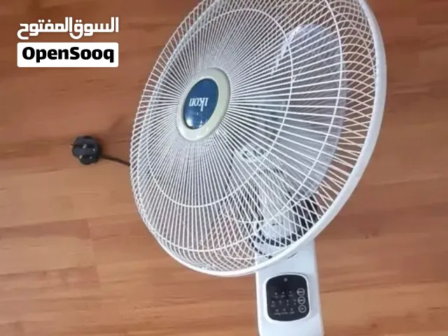 Excellent Wall Fan for Sale (With Remote