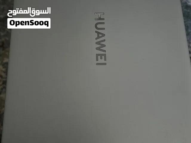 لابتوب هواوي ( Huawei Mate Book (13) بحاله ممتازه جدا