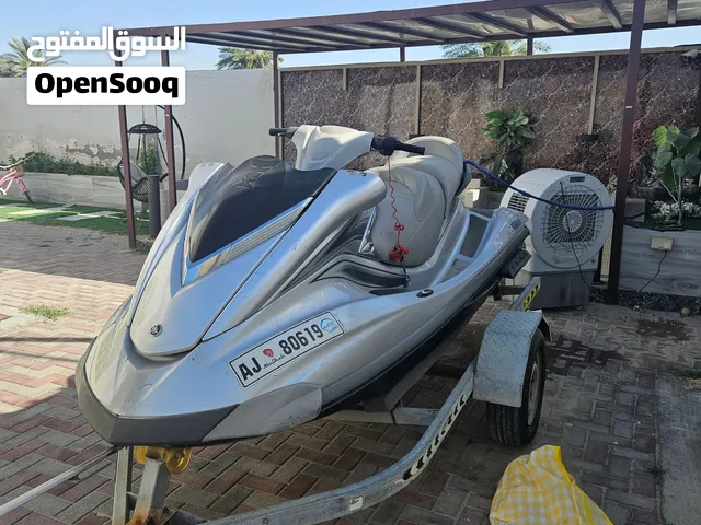 للبيع ياماها 1100 موديل 2009
