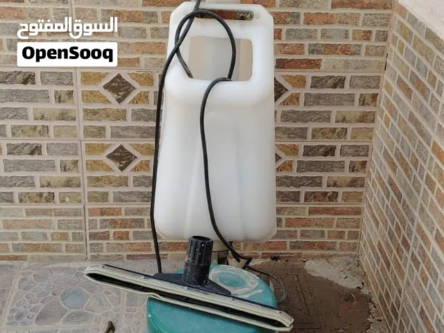 ماكينة تلميع وتنظيف أرضيات
