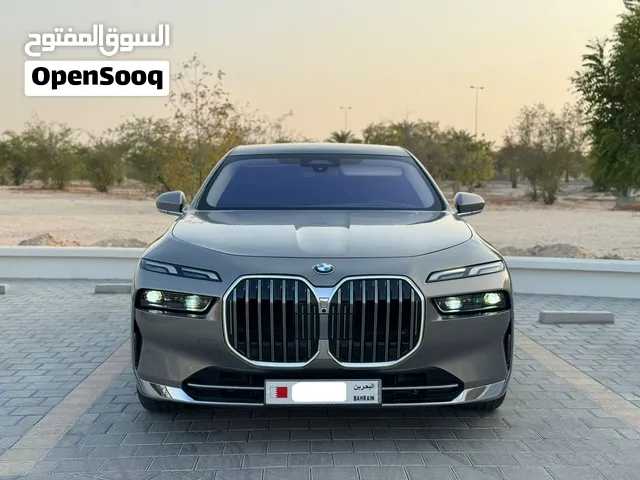 2026 BMW 735i