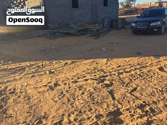 السلام عليكم 4شقق لي الاجار