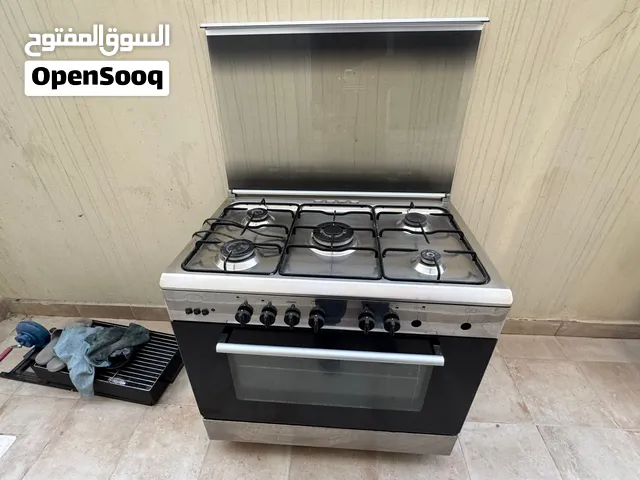 للبيع طباخ جيباس Geepas كبير 5 شعلات نظيف وشغال 100%