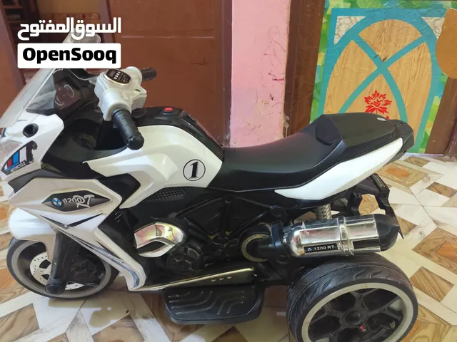 سكوتر دراجه للبيع  سعره 70الف  وبيه مجال بس شاحنته ضايعه