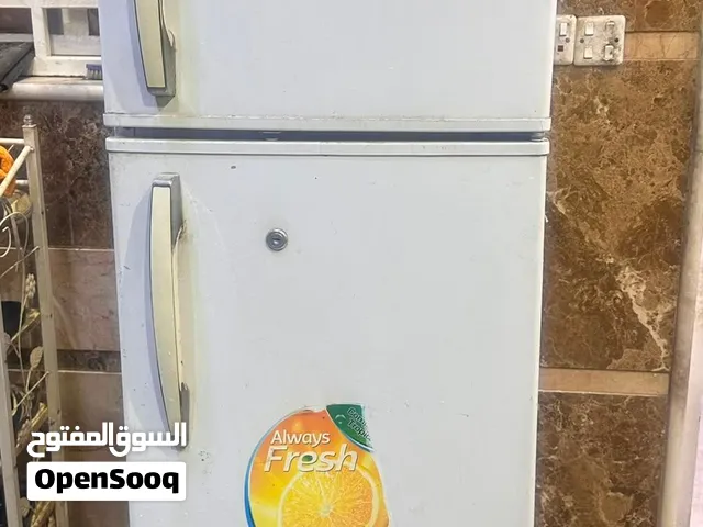 ثلاجة وفريز من شركة concord مستعملة