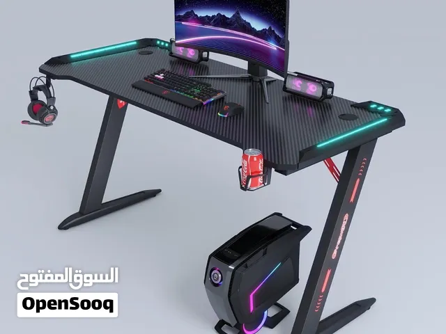 ادفع بعد الاستلام  طاولة قيمنق احترافية بإضاءة RGB وحامل سماعة وكوب بتصميم عصري مميز للألعاب للمنزل