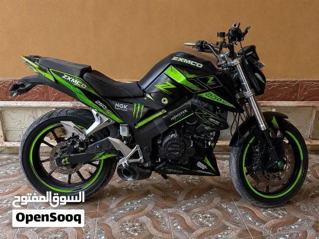 كاواسكي ZX200