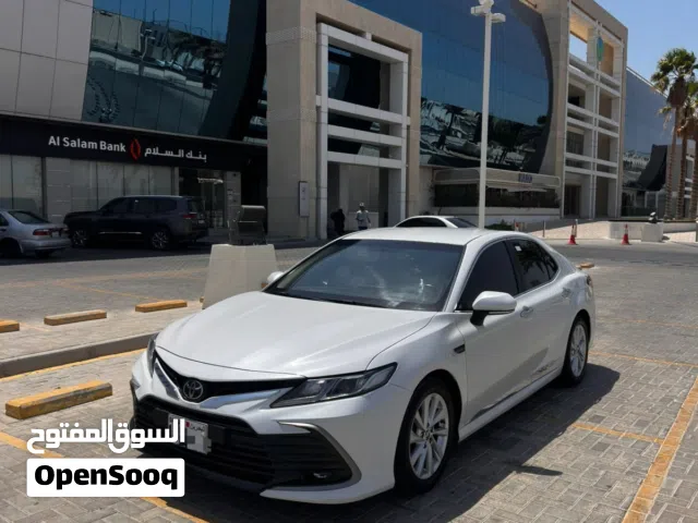 تويوتا كامري موديل 2023 GLE ماشي 54000