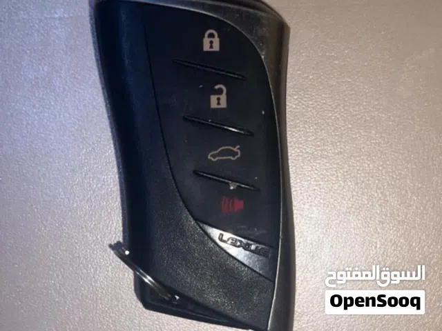 مفتاح لكزسES و LX 600 و NX
