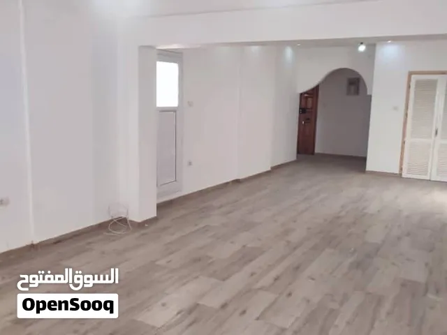 شقة فى منطقة صلاح الدين