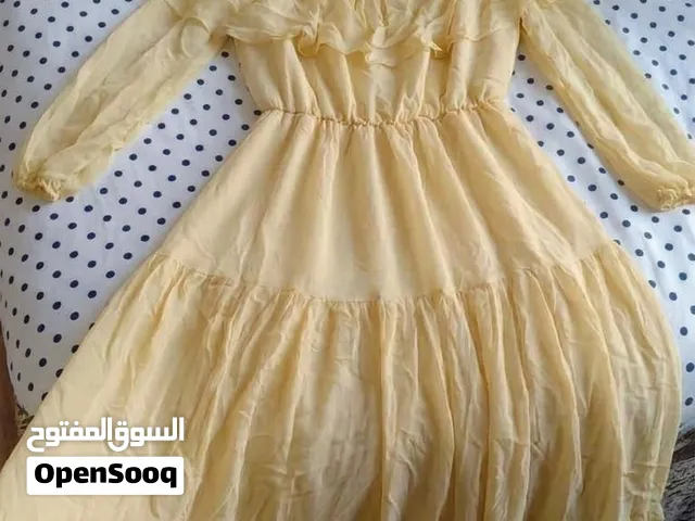 فستان حفلات طويل للبيع