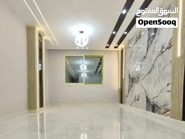 أبو أنس المصرى دهين دهان جميع البيوت والمنازل بأحدث التشطيبات وجميع انواع الاديكورات والأبواب والحدي
