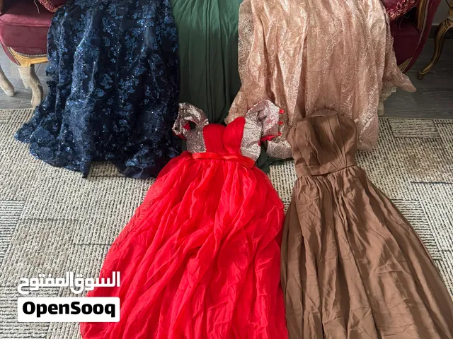 فساتين ماركه