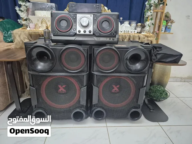سماعات LG للبيع