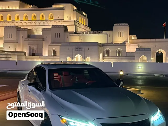 لكزس IS 500 الاسطوري فل مواصفات والداخلية الاحمر النادر برائحة الوكالة