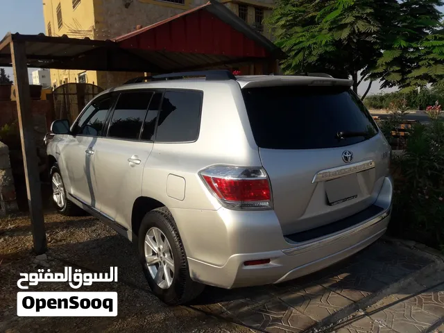 Used Toyota Highlander in Zarqa