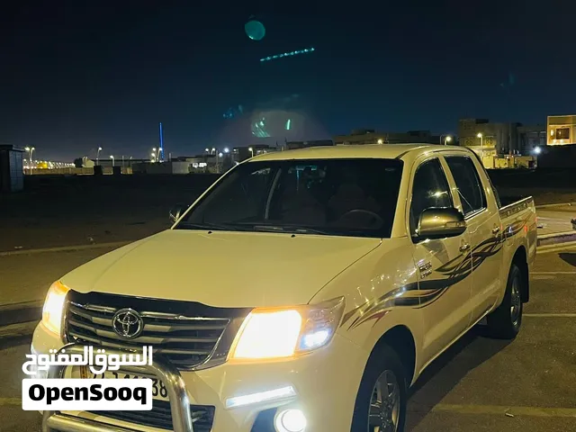 تويوتا هايلوكس 2015