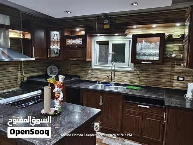 للايجار فيلا ارضى بجاردن مفروشة