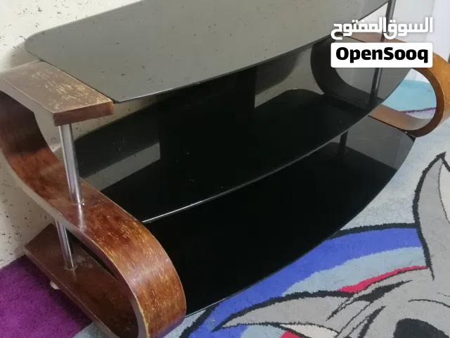 طاوله مميزه  ثلاث طوابق (سكريت)