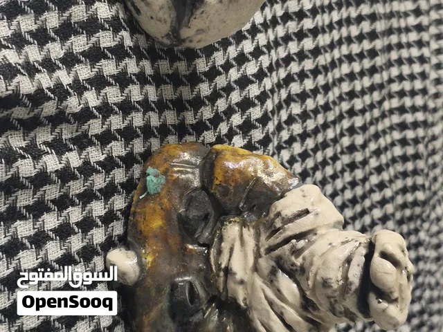 طقم مجسمات خزفية مصنوعة يدويا بتقنية الراكو Pair of Handmade Raku Ceramic Desert Figures / Statues