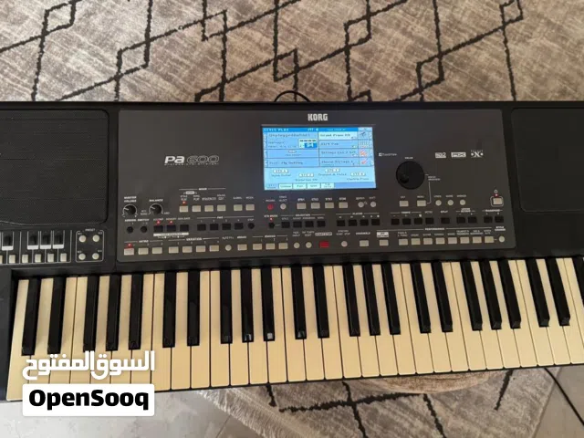 Korg Pa600