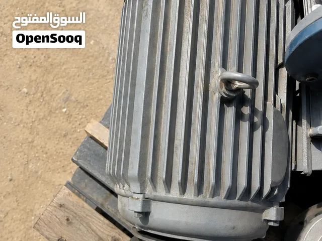 2 محرك كهربائي 3 فاز 2 محرك كهربائي 3 فاز مع علبة سرعة