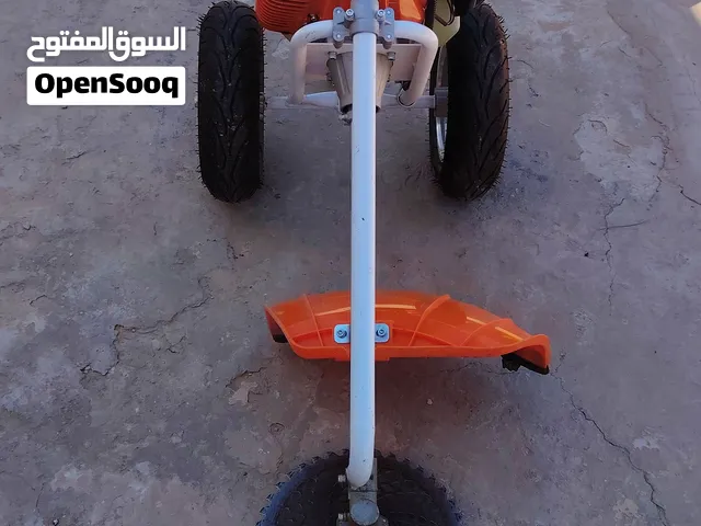 حصادة عشب مستعملة