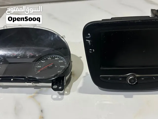 شاشة ماليبو 2018 و  العداد السرعة وارد بسعر معقول