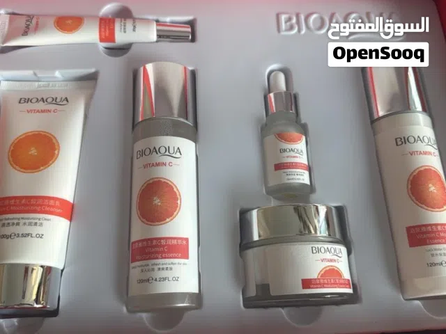 كريمات للعنايه بالبشره 110with delivery شامل التوصيل