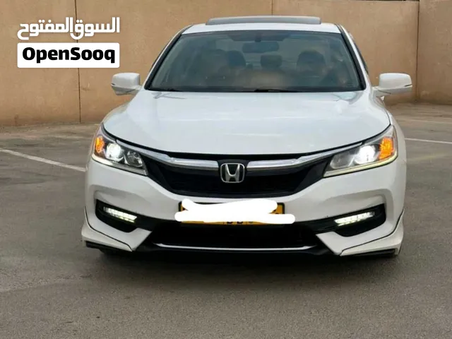 هوندا اكورد2017 للبيع امورها طيبه