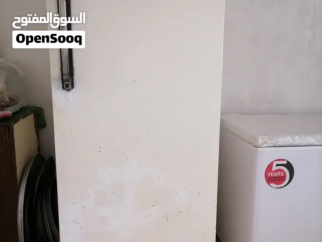 ثلاجة عشتار مستعمل للبيع شغالة