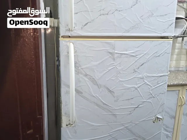 ثلاجة ونسا كبيرة شغالة جيدة للبيع