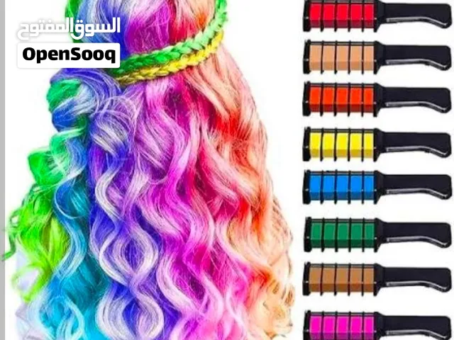 بودرة صبغ الشعر المؤقتة للأطفال التي تتيح تجربة ألوان مرحة للشعر بسهولة وسرعة.