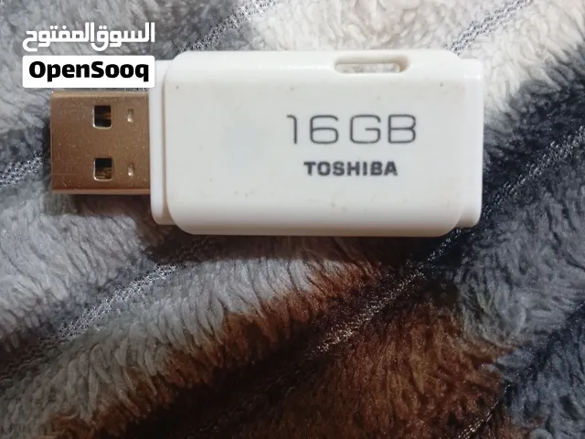 فلاش 16 جيجا للحاسوب و بلي تو 2
