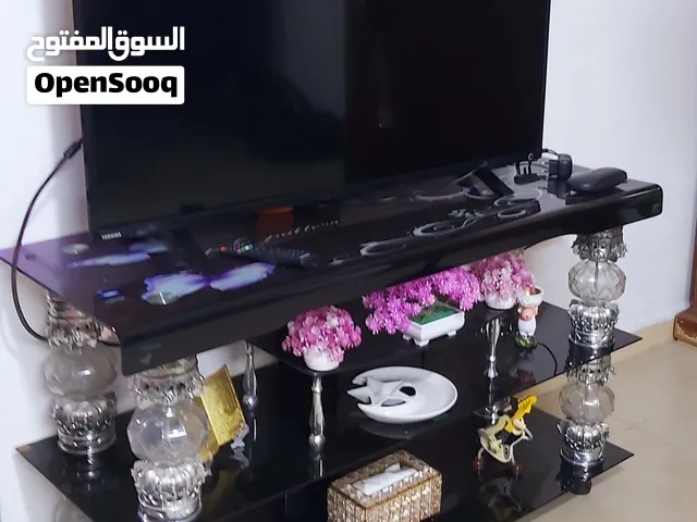 شاشة توشيبا بحالة ممتازة للبيع